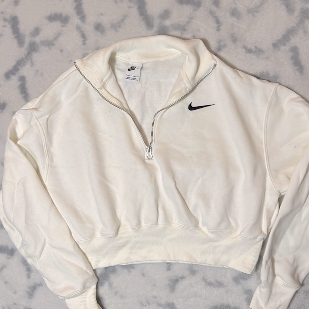 Nike Sportswear Phoenix Fleece, Women's 1/2-Zip Cropped Sweatshirt, Size Small